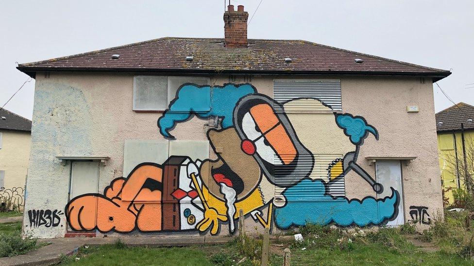 Graffiti on house in Hull