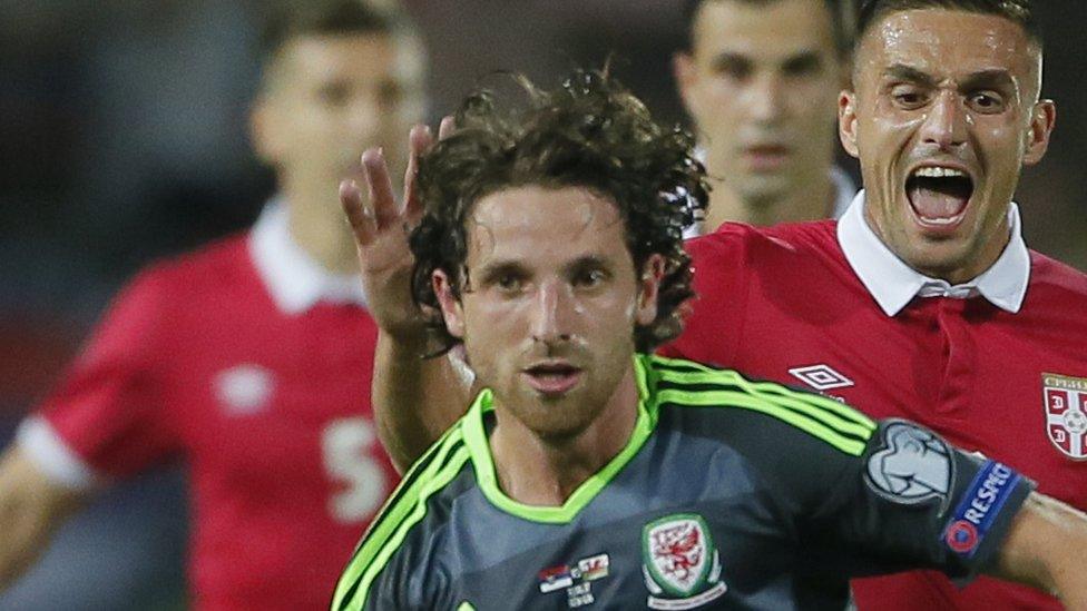 Joe Allen takes on Serbia