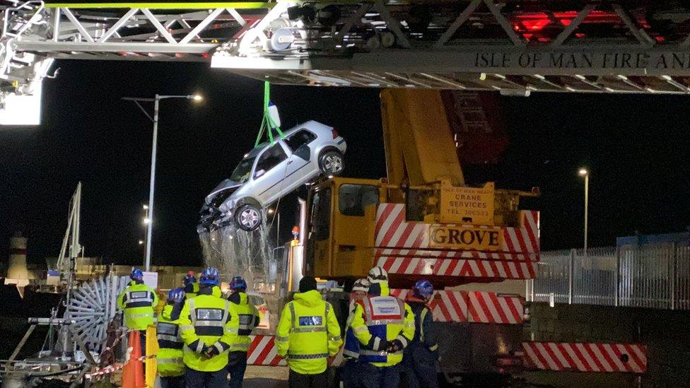 Car pulled out of harbour off Battery Pier