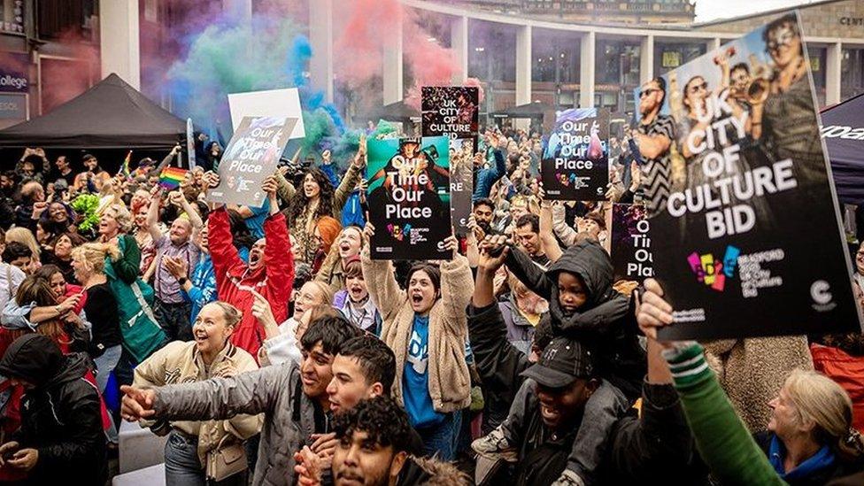 Crowds celebrate in City Park