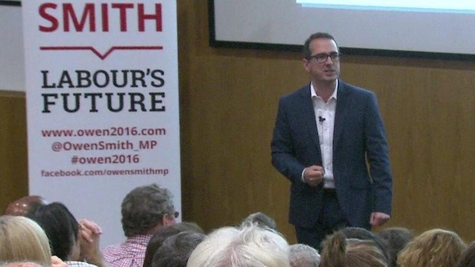 Owen Smith giving a speech at Nottingham University