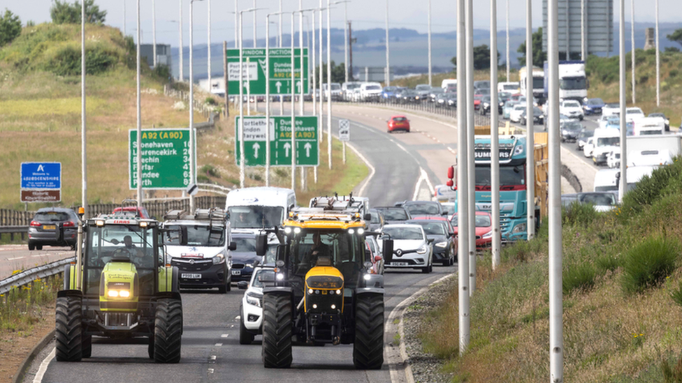 Traffic heading into Aberdeen