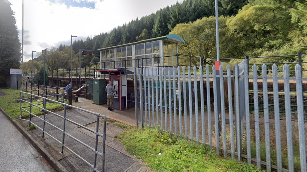 Ynyswen railway station