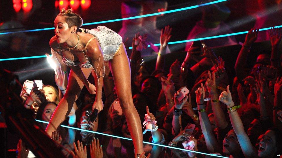 Miley Cyrus twerking at the MTV VMAs in 2013