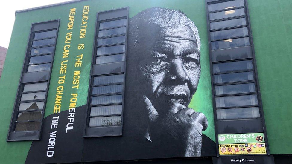 Nelson Mandela Mural