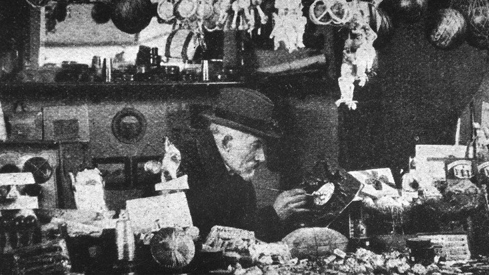 Georges Méliès first worked as a theatrical showman with performances around magic and illusion, before making films using innovative techniques