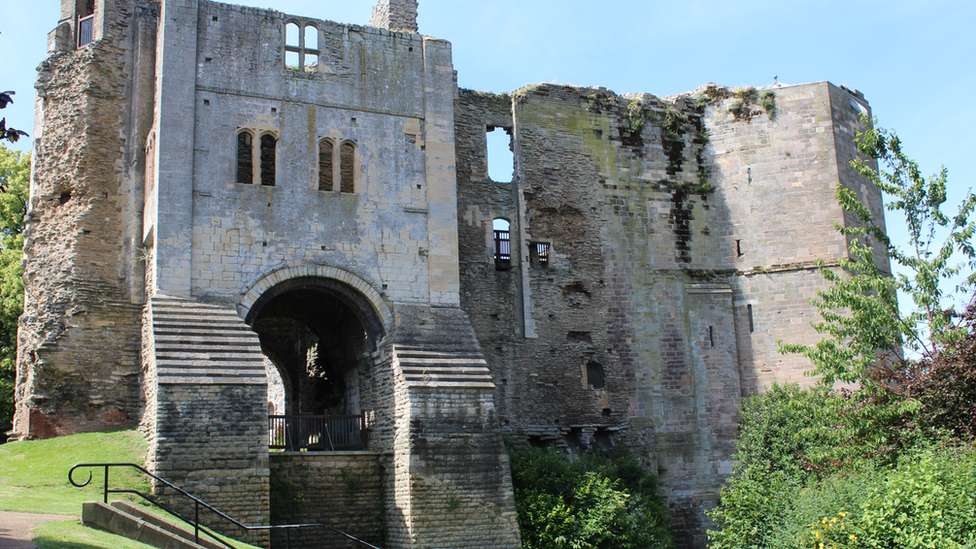 Newark Castle