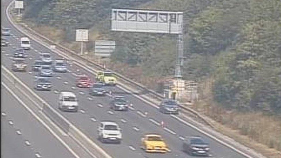 Car abandoned on M1