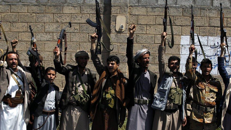 Houthi rebels mobilize more fighters into Yemen battlefronts