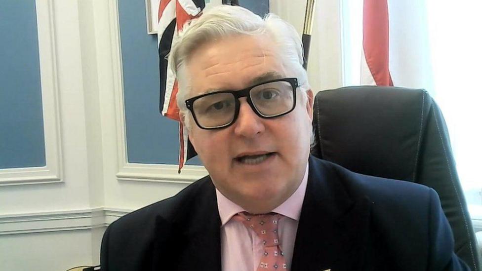 Essex devolution: New combined body would mean '£1bn investment' - BBC News