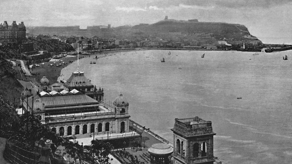 A black and white photograph of Scarborough's South Bay and Spa from1896.