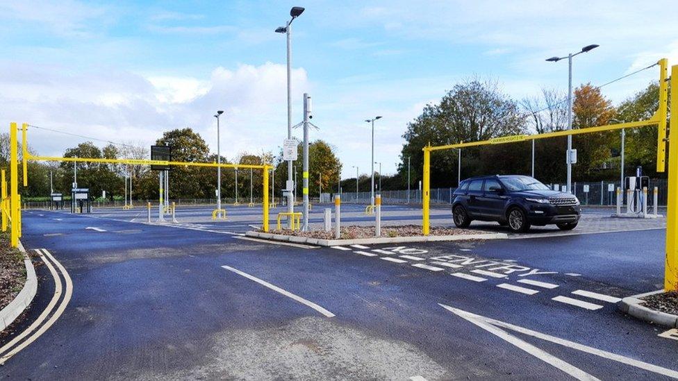 Castle Cary station car park