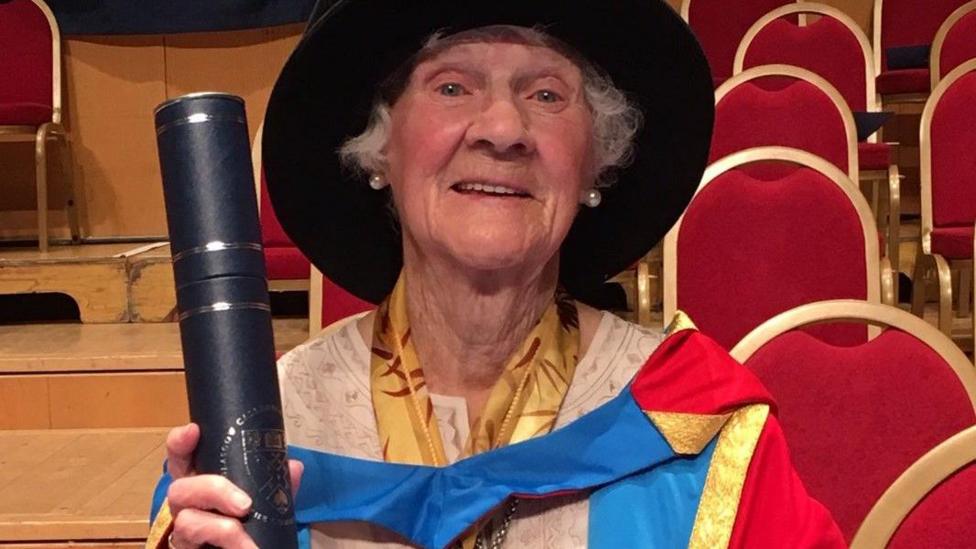 Shipbuilding hall to be named after 'pioneering' female engineer - BBC News