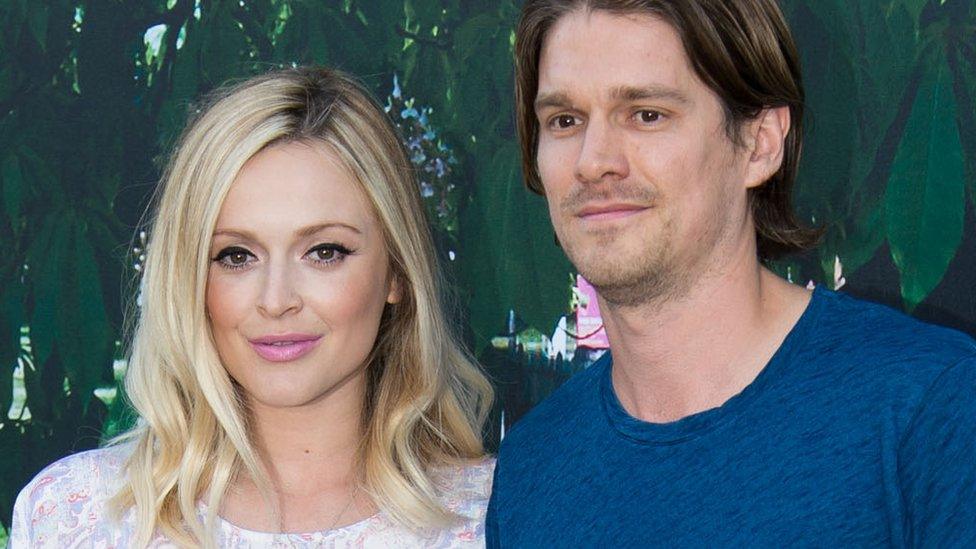 Fearne Cotton reveals she's had a baby girl - BBC News