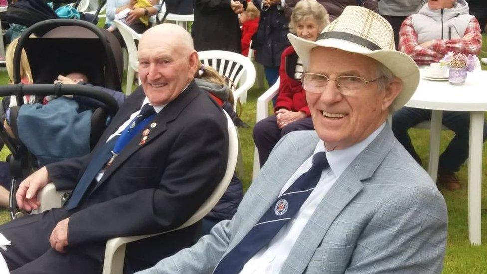 Stan Clucas and Ray Gawne, captain of Arbory