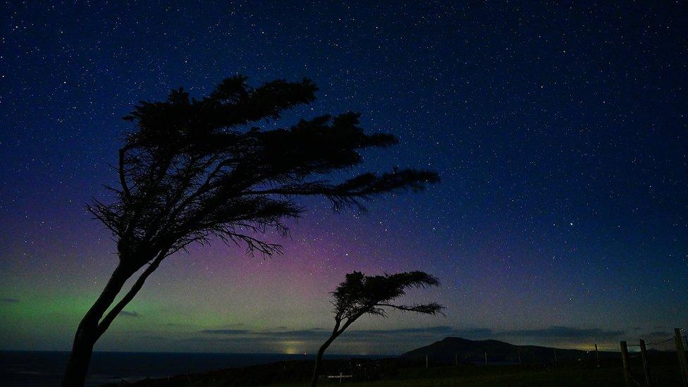 Buildings on Ynys Enlli aurora seen on Sunday evening 26th of February