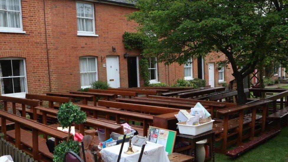 Catholic Church of St. Thomas More, Hartley Wintney