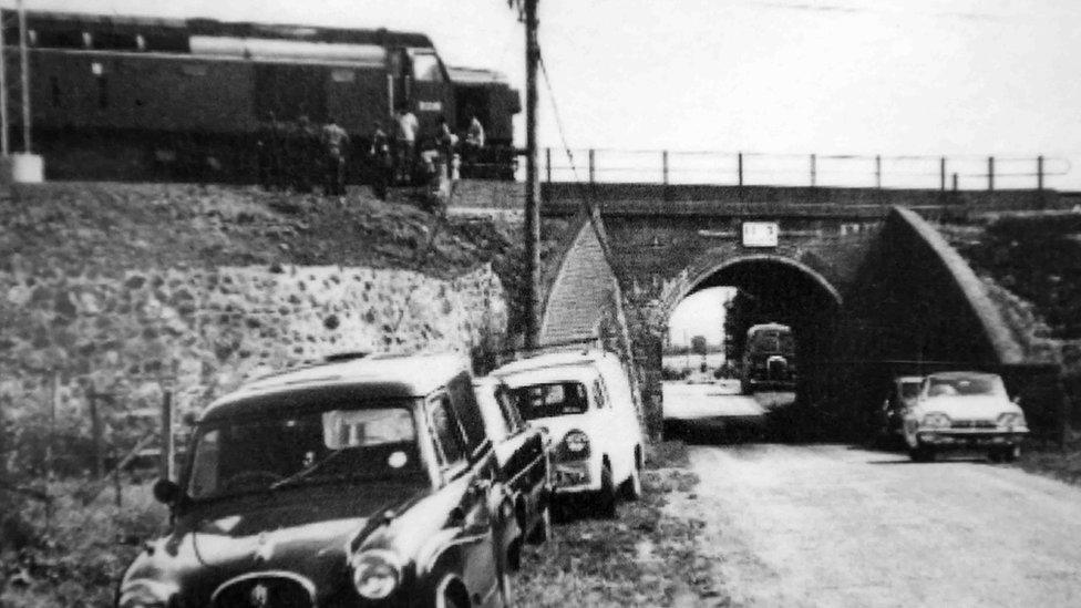 The bridge in Buckinghamshire where the robbery took place