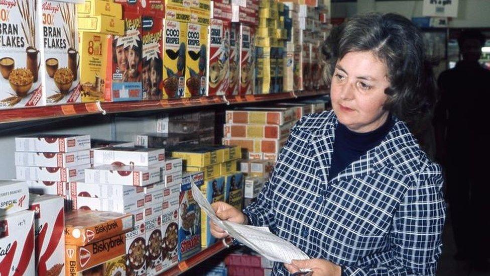 1970s shopper