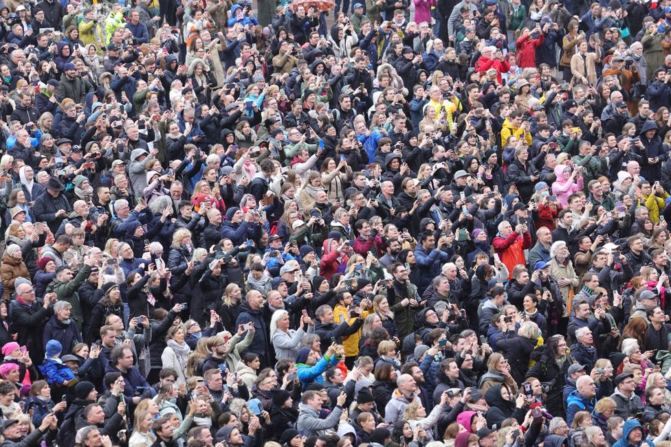 HAMBURG, GERMANY - MARCH 31: A view of crowds outside Hamburg City Hall ahead of King Charles III and Camilla, Queen Consort's visit on March 31, 2023 in Hamburg, Germany. The King and The Queen Consort's first state visit to Germany will take place in Berlin, Brandenburg and Hamburg from Sunday 29th March to Friday 31st March 202