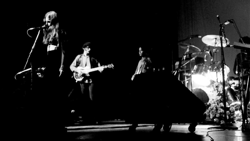 Mazzy Star performing at The Palace, Hollywood, Los Angeles in 1994