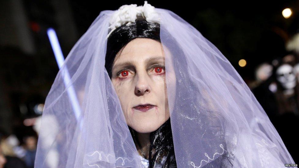 Halloween zombie bride