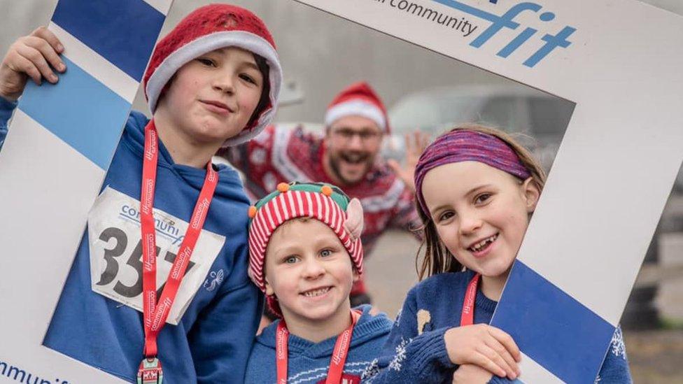 Festive runners in Sherborne