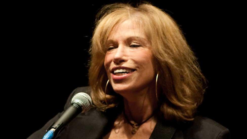 Carly Simon in 2010