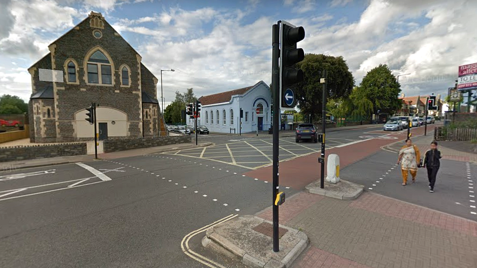 Junction of Hockey's Lane and Fishponds Road