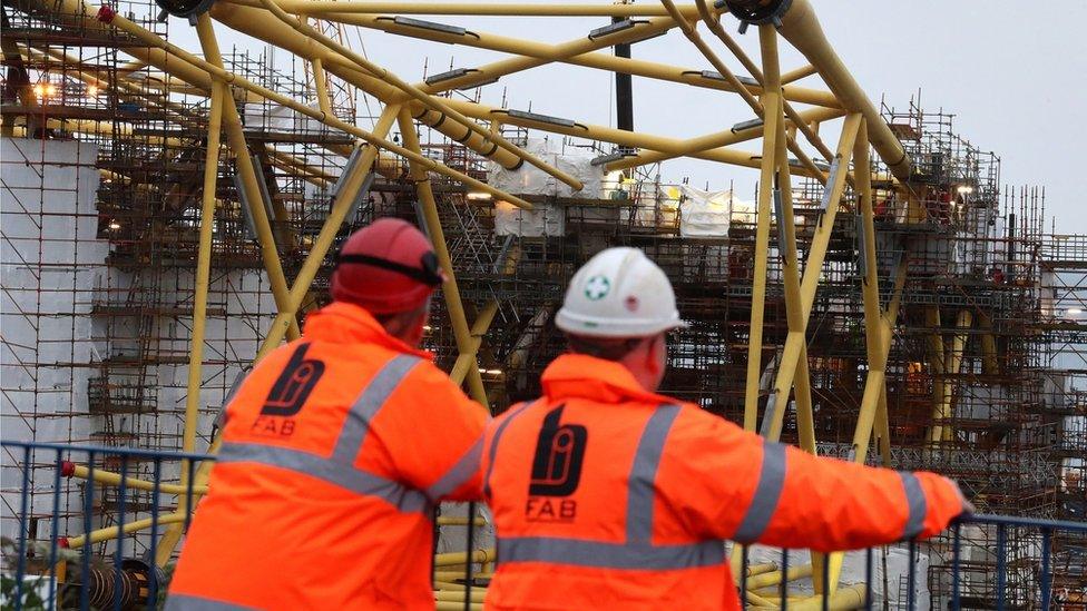 Worker at BiFab in Methil