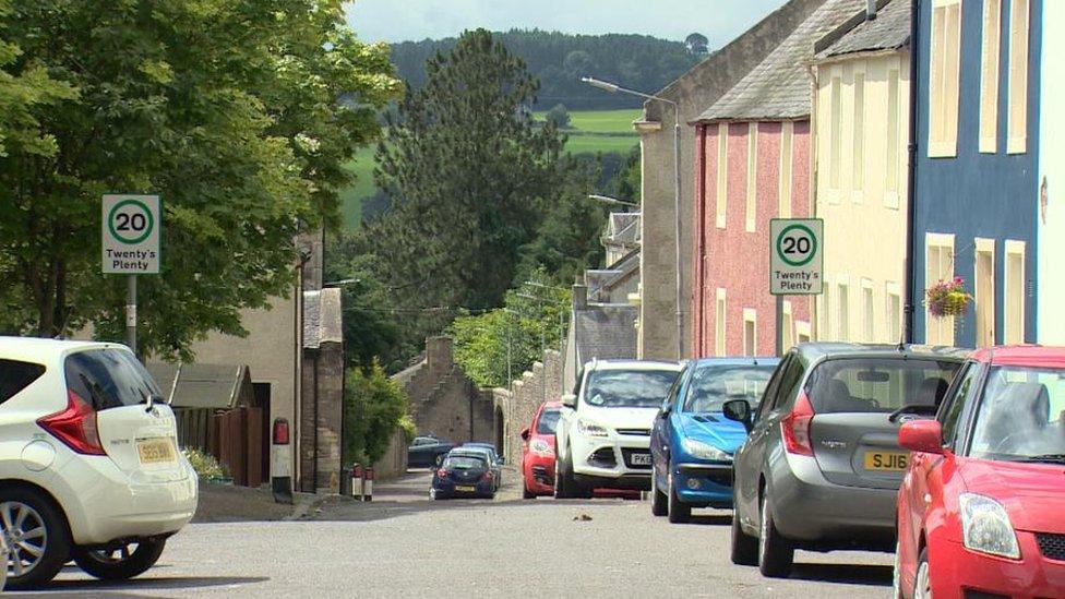 Broomgate in Lanark