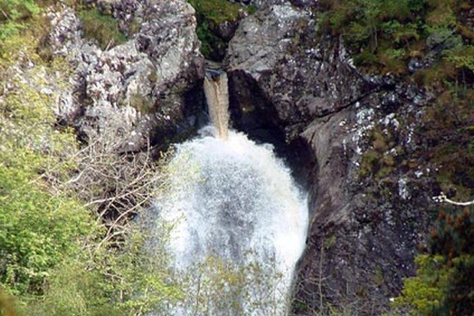 Foyers Waterfall