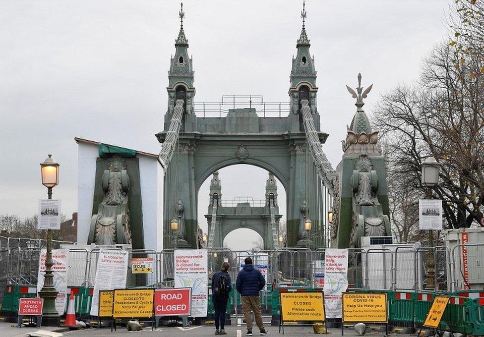 Hammersmith Bridge