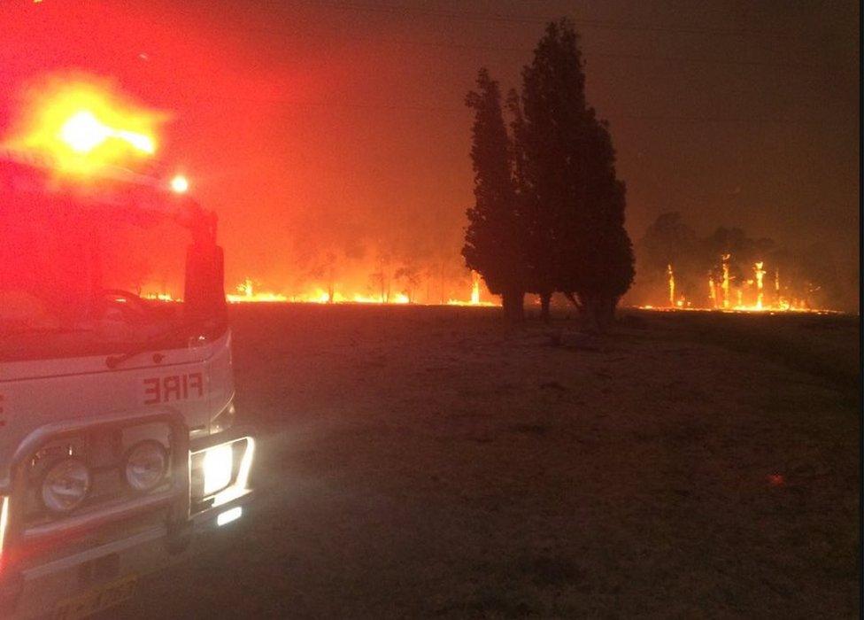 Picture of Waroona fire on night of 7 January 2016.