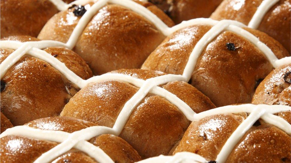 Hot cross buns - generic image