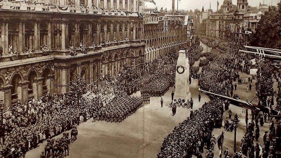 Cenotaph in London, 1919