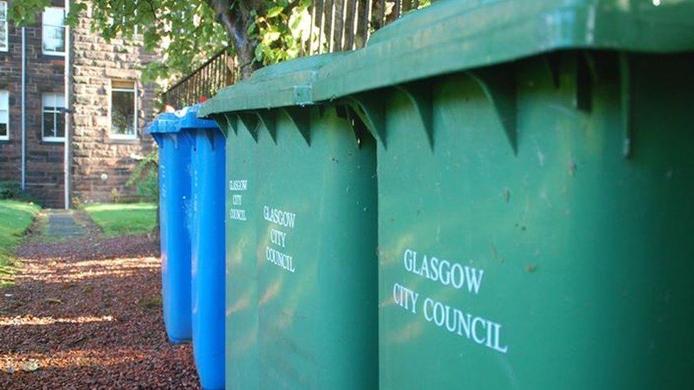 Glasgow and refuse bins