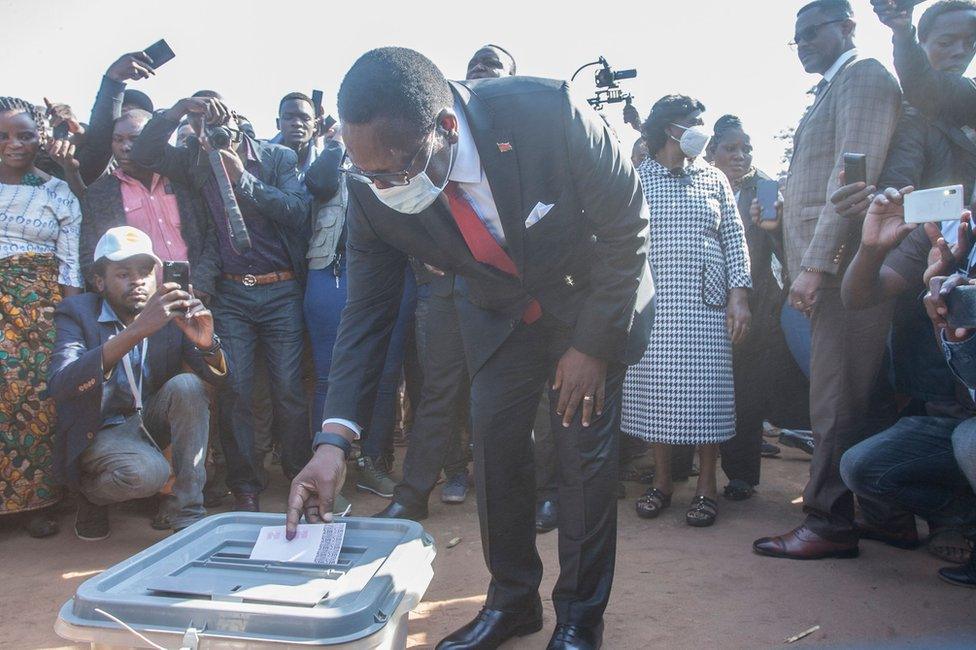 Malawi Congress Party (MCP) president Lazarus Chakwera casts his ballot during the presidential elections at the Malembo polling station in his home village at the traditional Authority Khongoni in Lilongwe on June 23, 2020.