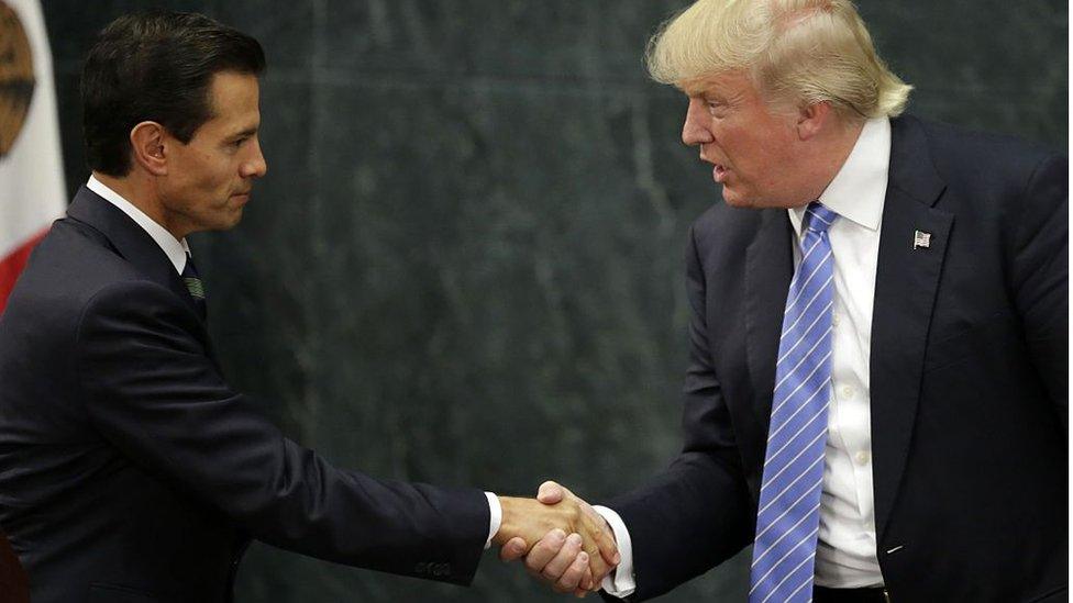 Trump and Pena shake hands