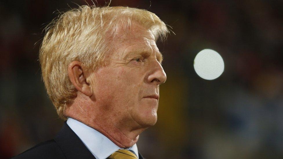 Gordon Strachan looks on as Scotland beat Malta 5-1