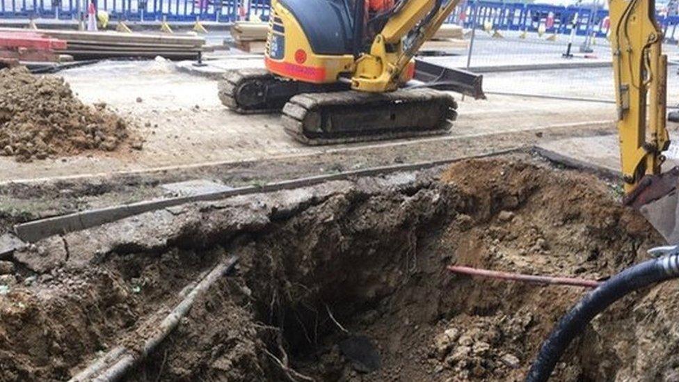 Thames Water burst water site digging