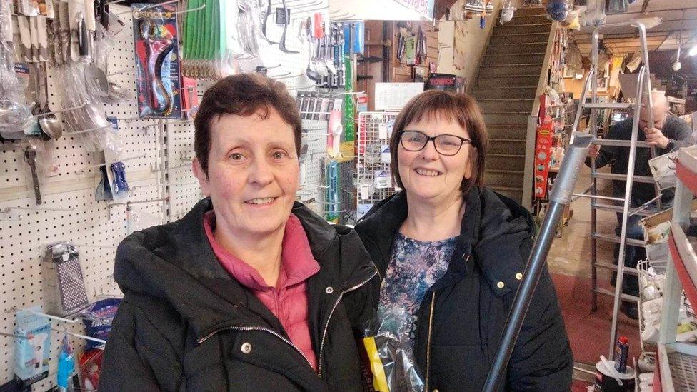 Hazel Burke and her sister Iris Baxter in Kyle's