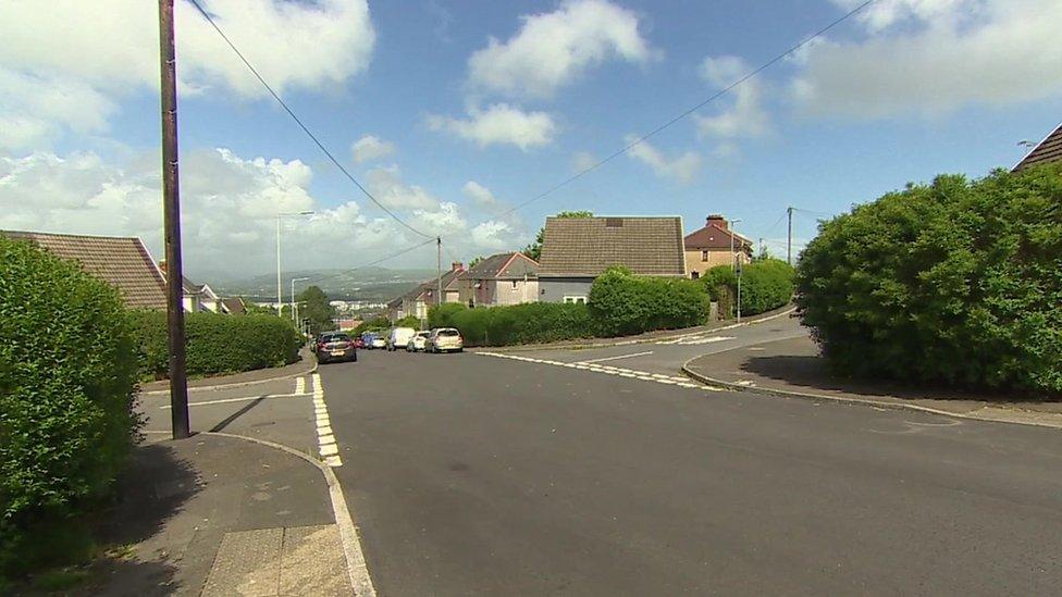 Waun Wen Road and Tegid Road