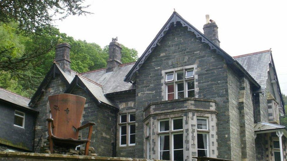 Bryn Gwynant Youth Hostel