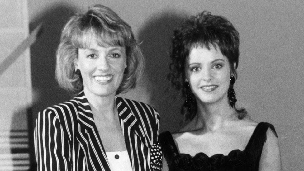 Sheena Easton with Esther Rantzen in 1988