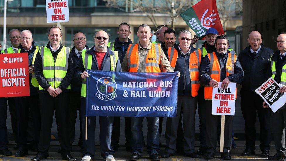 Bus Éireann workers on strike in Dublin