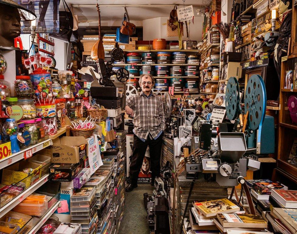 Umit Mesut, Umit and Son, London