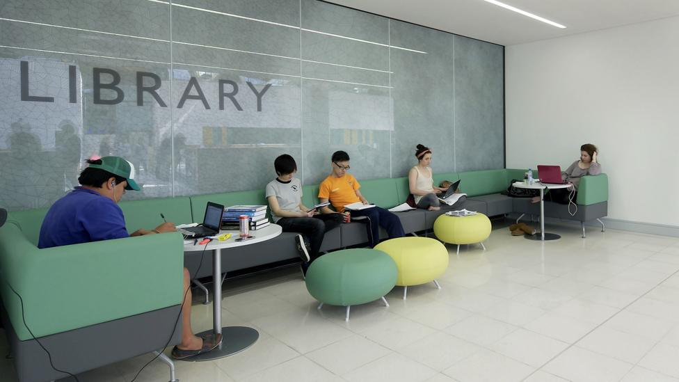 Library are with reading lounge, The Forum Exeter University, Exeter, United Kingdom, Architect: Wilkinson Eyre Architects, 2012.