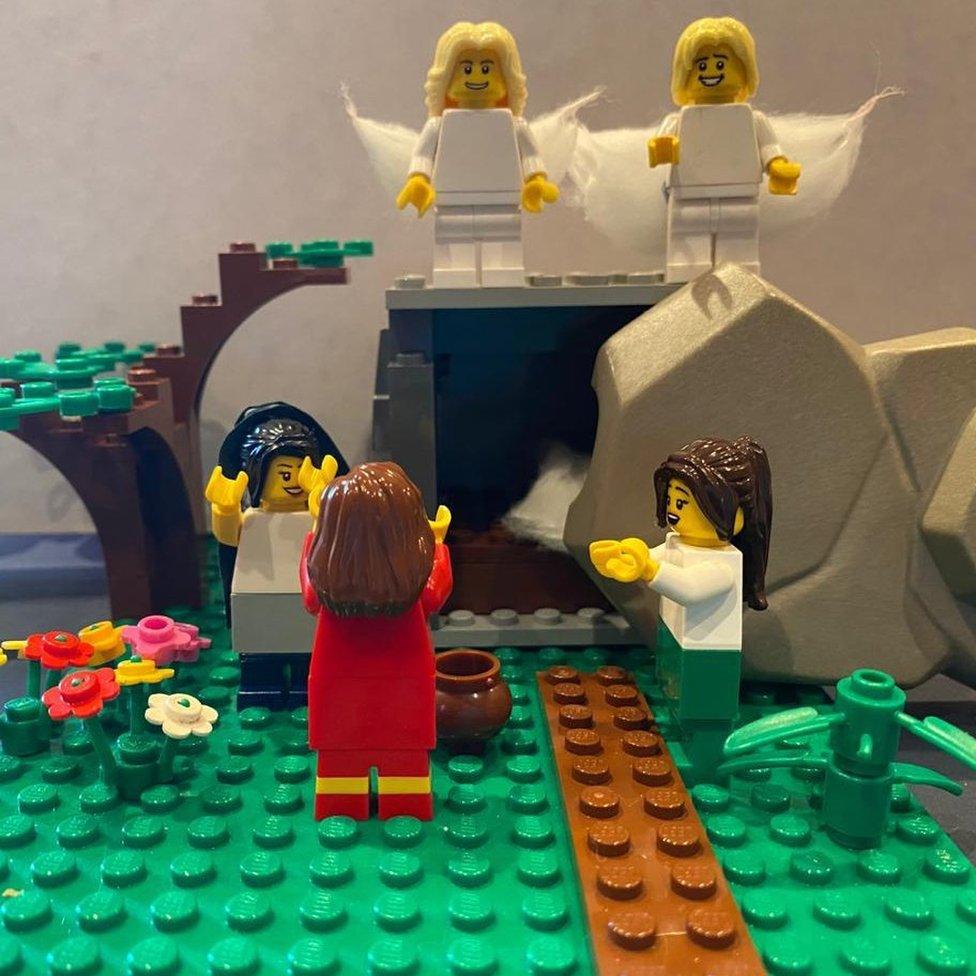 A resurrection scene depicted with Lego