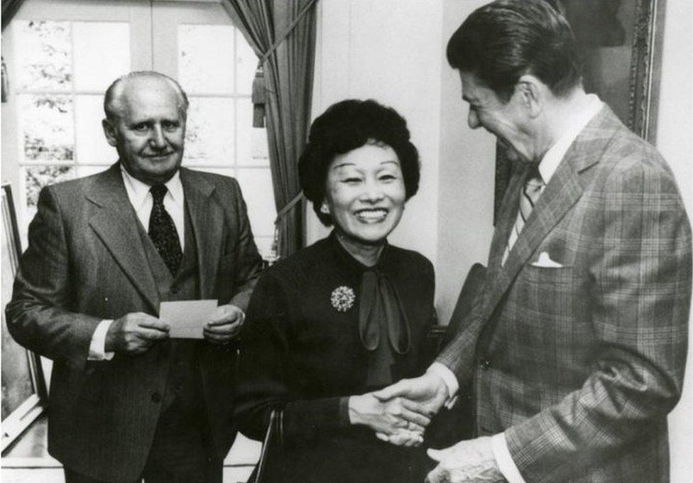 Anna Chennault with Ronald Reagan